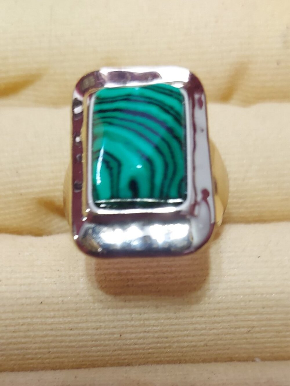 Robert Lee Morris Yellow Gold Tone Green Malachite Ring size 7.5
